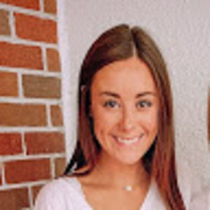 Meet your Posher, Carissa